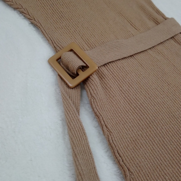 Tan Sleeveless Ribbed Turtle Neck Sweater Top Waist Belt - Picture 3 of 8
